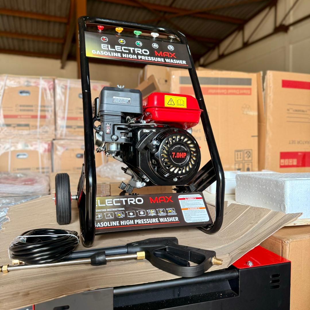 Jet Washer Uganda. High Pressure Jet Washer 3000 psi Petrol Engine Comes With All Accessories for Sale in Kampala Uganda. Machine World Uganda, Leading Cleaning Equipment Supply Company, Supplier, Importer, Distributor, Assembler and Installer of Domestic and Industrial Cleaning Machinery in Kampala-Uganda, East Africa: Kigali-Rwanda, Nairobi-Mombasa-Kenya, Juba-South Sudan, DRC-Congo, Tanzania. Machinery Uganda